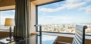 Large Window Gives You Openness and Spaciousness.